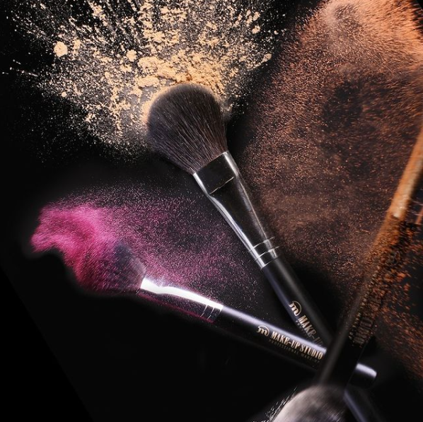 Jetzt Make-Up Studio entdecken!
